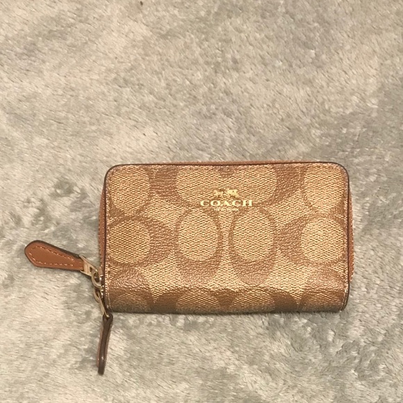 Coach Mini Wallet - Picture 3 of 8